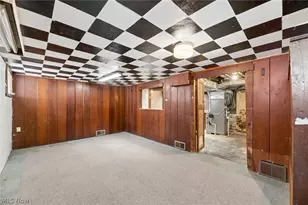 1091 Collinwood Ave, Akron, OH 44310 - Photo 25