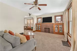 869 W Spruce Ave, Ravenna, OH 44266 - Photo 9