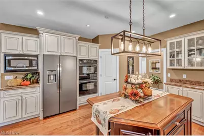 8933 Mountain View Drive, Mentor, OH 44060 - Photo 33