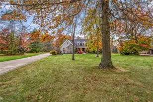 8933 Mountain View Dr, Mentor, OH 44060 - Photo 3