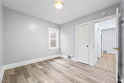 539 E Cuyahoga Falls Avenue, Akron, OH 44310 - Photo 31