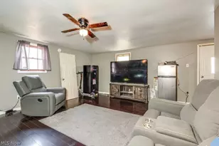 6095 Bell Ave, Hubbard, OH 44425 - Photo 15