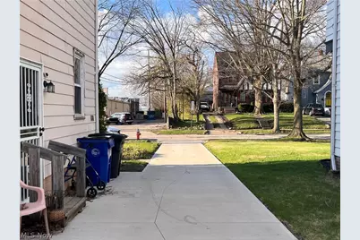 16512 Stockbridge Avenue, Loveland, OH 44128 - Photo 3