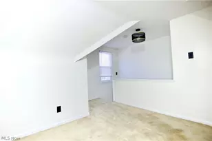 13410 Hathaway Rd, Garfield Heights, OH 44125 - Photo 25