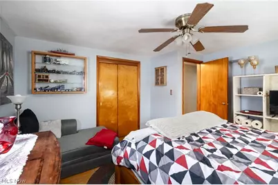 6445 Lake Avenue, Elyria, OH 44035 - Photo 13