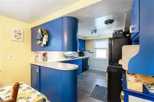 6445 Lake Ave, Elyria, OH 44035 - Photo 9