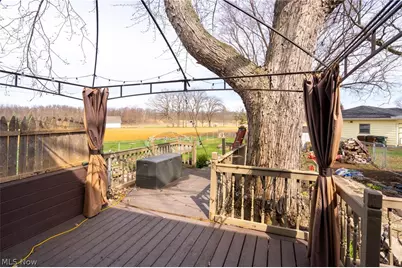 6445 Lake Avenue, Elyria, OH 44035 - Photo 45