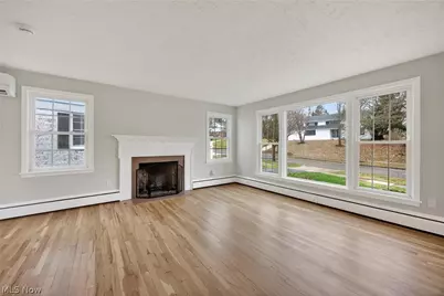 20945 Halworth Road, Huber Heights, OH 44122 - Photo 7