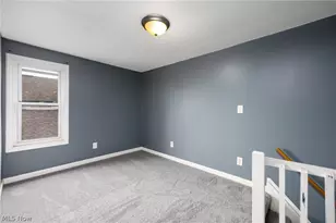 918 Raymond Ave, Barberton, OH 44203 - Photo 19