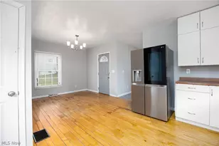 918 Raymond Ave, Barberton, OH 44203 - Photo 13