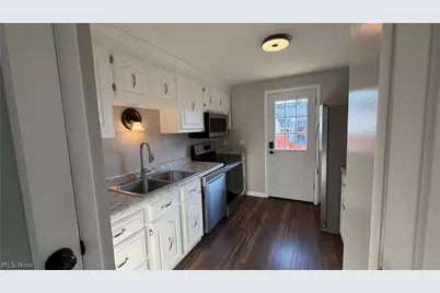 7489 Essex Drive, Mentor, OH 44060 - Photo 3