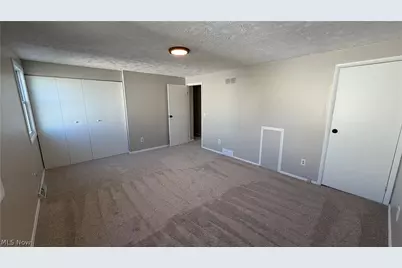 7489 Essex Drive, Mentor, OH 44060 - Photo 11