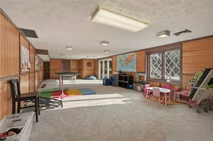 2731 Emerson Dr, Pepper Pike, OH 44124 - Photo 33