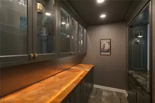 2731 Emerson Dr, Pepper Pike, OH 44124 - Photo 7