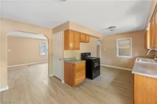 1255 Dover Ave, Akron, OH 44320 - Photo 9