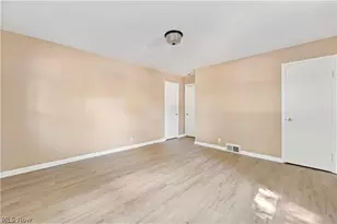 1255 Dover Ave, Akron, OH 44320 - Photo 19