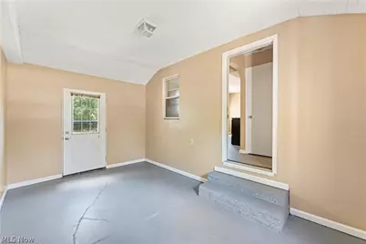 1255 Dover Avenue, Akron, OH 44320 - Photo 11