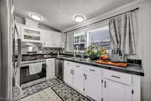 27202 Cook Rd, Olmsted Twp, OH 44138 - Photo 15