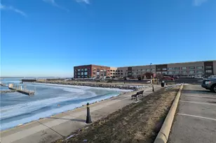 401 W Shoreline Dr, Sandusky, OH 44870 - Photo 3