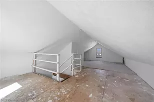 198 Summit St, Wadsworth, OH 44281 - Photo 17