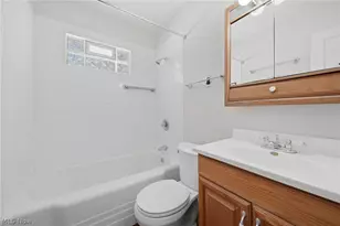 198 Summit St, Wadsworth, OH 44281 - Photo 9