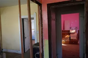 858 May St, Akron, OH 44311 - Photo 5