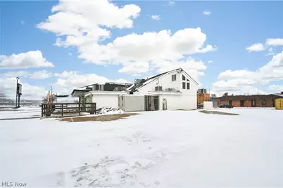 2727 Manchester Road, Akron, OH 44319 - Photo 3