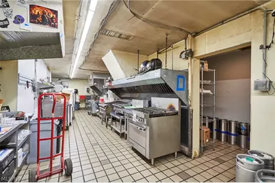 2727 Manchester Road, Akron, OH 44319 - Photo 11