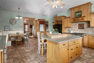 9419 Robinson Rd, Chardon, OH 44024 - Photo 5