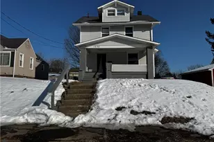 1226 Shriver Ave NE, Canton, OH 44705 - Photo 1