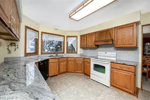 2138 Forest Oak Dr, Akron, OH 44312 - Photo 21