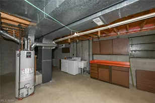 2138 Forest Oak Dr, Akron, OH 44312 - Photo 43