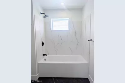 317 Maple Street N, Gnadenhutten, OH 44629 - Photo 13