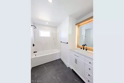 317 Maple Street N, Gnadenhutten, OH 44629 - Photo 11