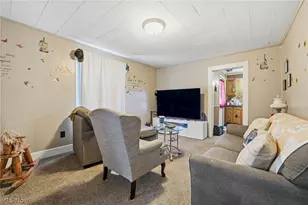 1031 Thayer Ave, Ashtabula, OH 44004 - Photo 3