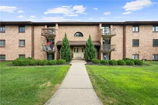 550 Tollis Pkwy, Grandview Heights, OH 44147 - Photo 1
