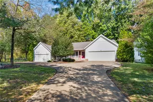 527 S Frank Blvd, Akron, OH 44313 - Photo 3