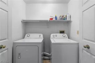 527 S Frank Blvd, Akron, OH 44313 - Photo 23