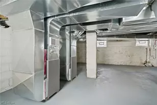 480 Bell St, Akron, OH 44307 - Photo 35