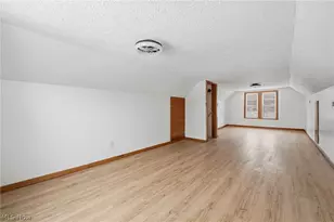 480 Bell St, Akron, OH 44307 - Photo 33