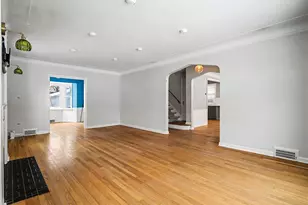 2500 Dysart Rd, University Heights, OH 44118 - Photo 9