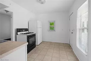 2387 29th St SW, Akron, OH 44314 - Photo 23