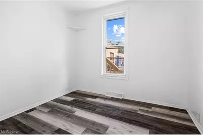 2387 29th Street SW, Akron, OH 44314 - Photo 7