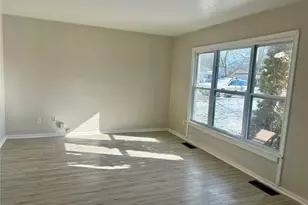 18079 Blandford Rd, Loveland, OH 44121 - Photo 7