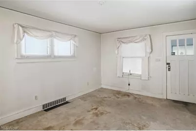 591 Hedden Avenue, Akron, OH 44311 - Photo 3