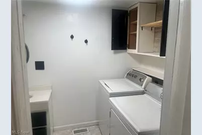 1457 Sharon Avenue, Zanesville, OH 43701 - Photo 7