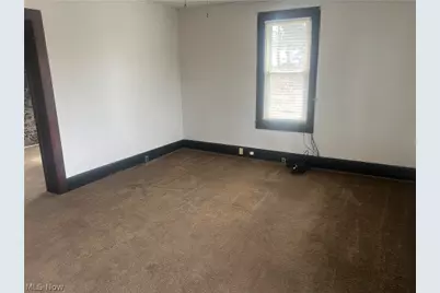 1457 Sharon Avenue, Zanesville, OH 43701 - Photo 3