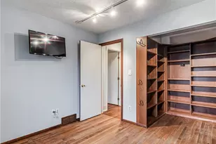 2675 Warrensville Center Rd, Huber Heights, OH 44122 - Photo 27