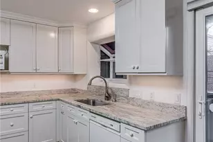 2675 Warrensville Center Rd, Huber Heights, OH 44122 - Photo 11