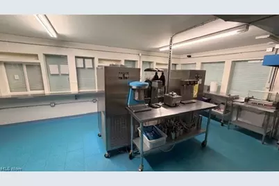 2036 East Avenue, Akron, OH 44314 - Photo 21